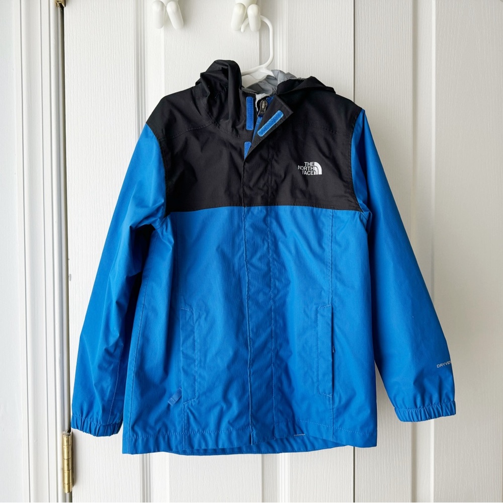 Boys The North Face Dryvent Rain Jacket XS (6)